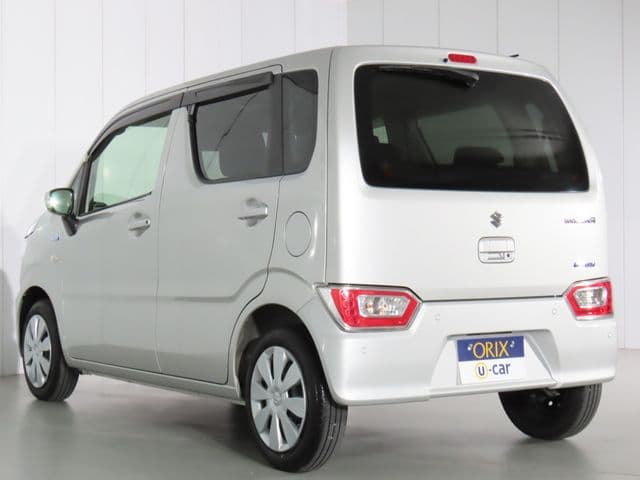 Car thumbnail 3