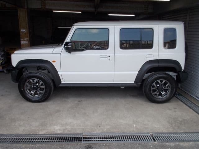 Car thumbnail 2