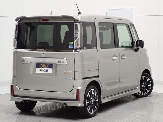 Car thumbnail 3