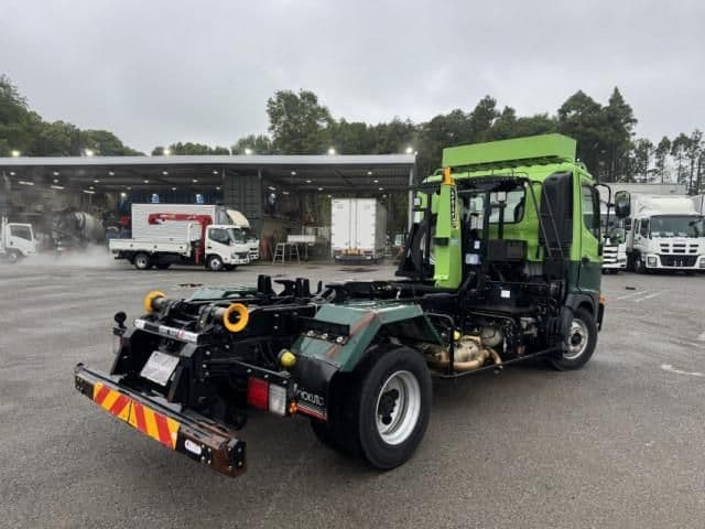 Thumbnail 4