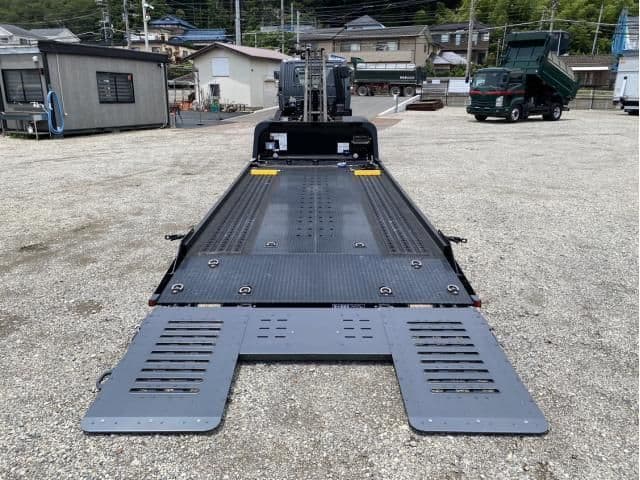 Thumbnail 11