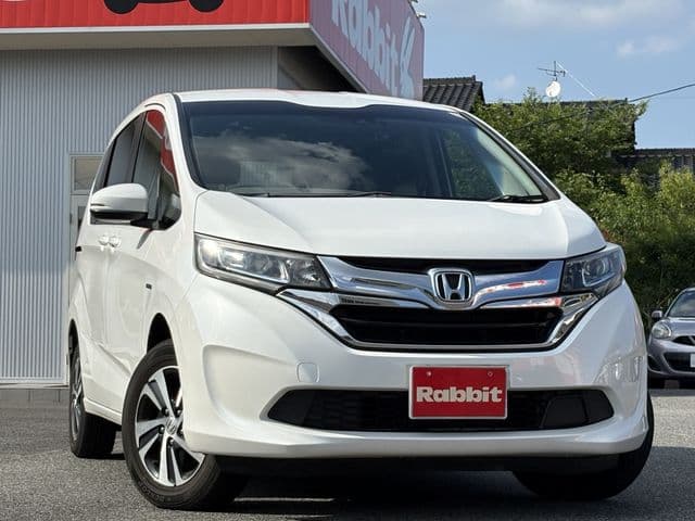 HONDA FREED plus HYBRID 4WD