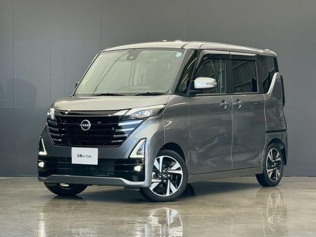 NISSAN ROOX