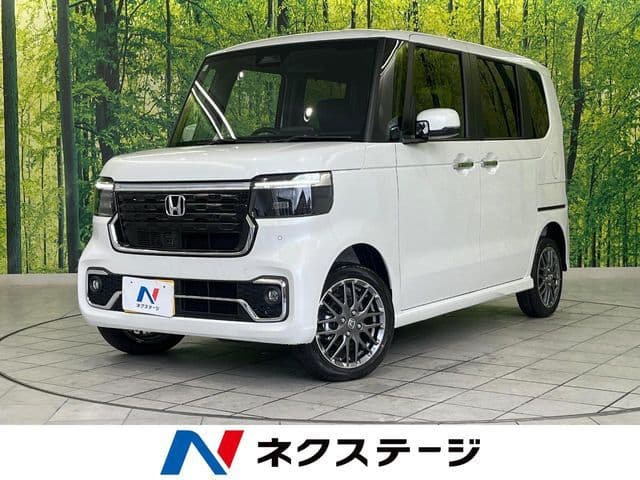 HONDA N BOX CUSTOM 4WD