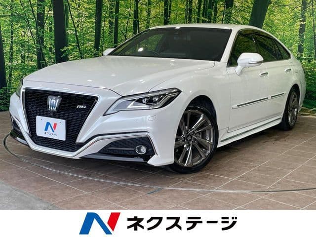 TOYOTA CROWN sedan hybrid