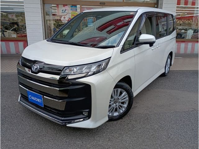 TOYOTA NOAH HYBRID