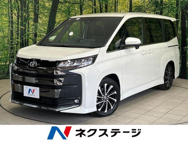 TOYOTA NOAH