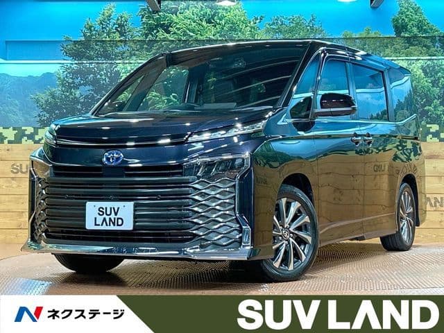 TOYOTA VOXY HYBRID