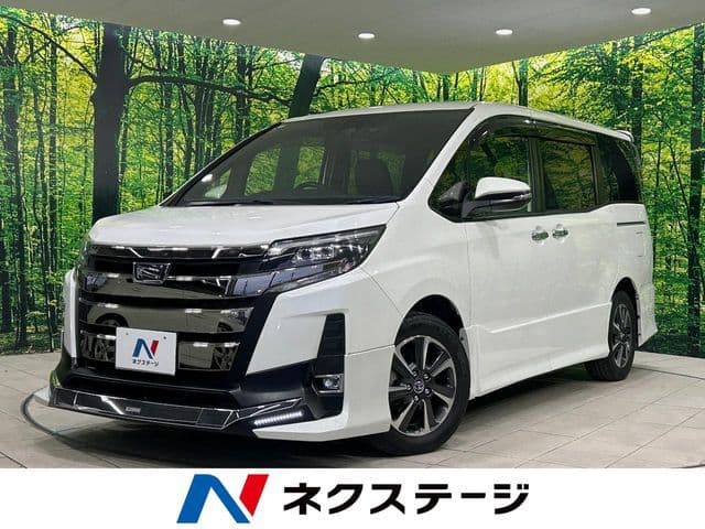 TOYOTA NOAH