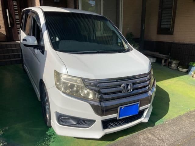 HONDA STEPWAGON SPADA