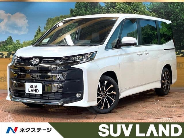 TOYOTA VOXY HYBRID