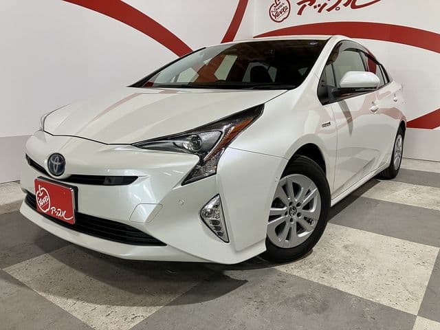 TOYOTA PRIUS 4WD