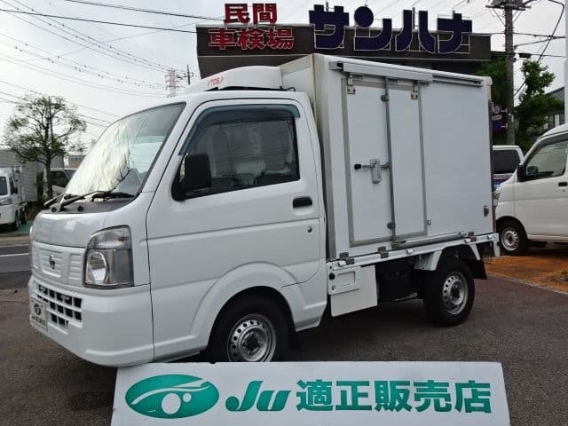 NISSAN NT100 CLIPPER