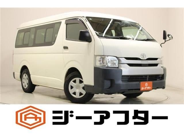 TOYOTA HIACE wagon