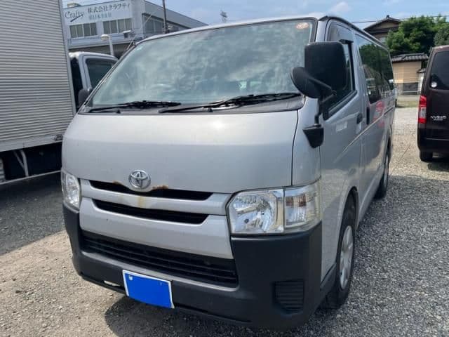 TOYOTA HIACE van 4WD