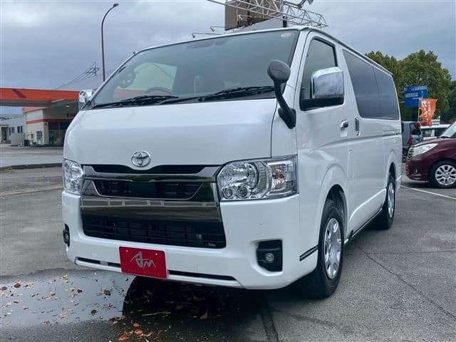 TOYOTA HIACE van 2WD