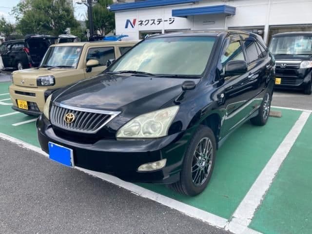 TOYOTA HARRIER 2WD