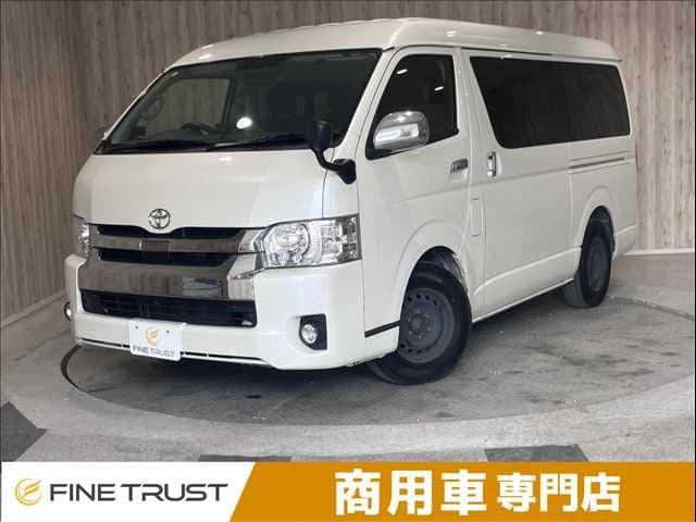 TOYOTA HIACE wagon