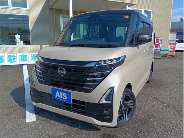 NISSAN ROOX