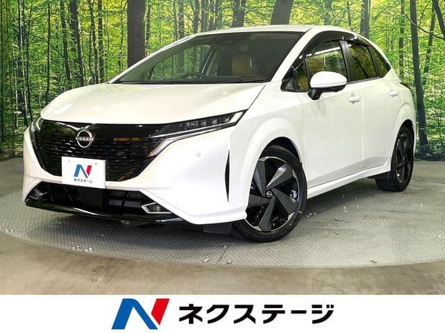 NISSAN AURA