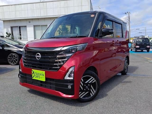 NISSAN ROOX