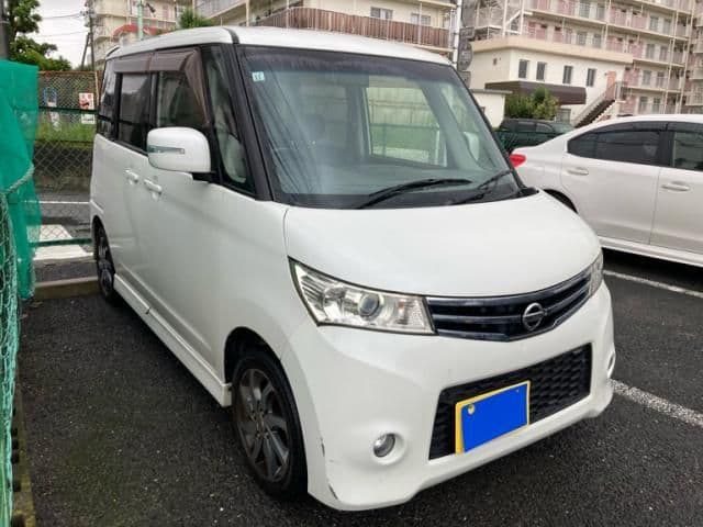 NISSAN ROOX
