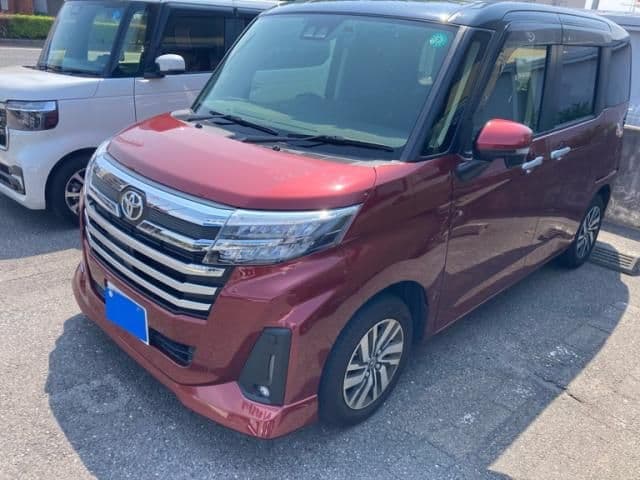 TOYOTA ROOMY