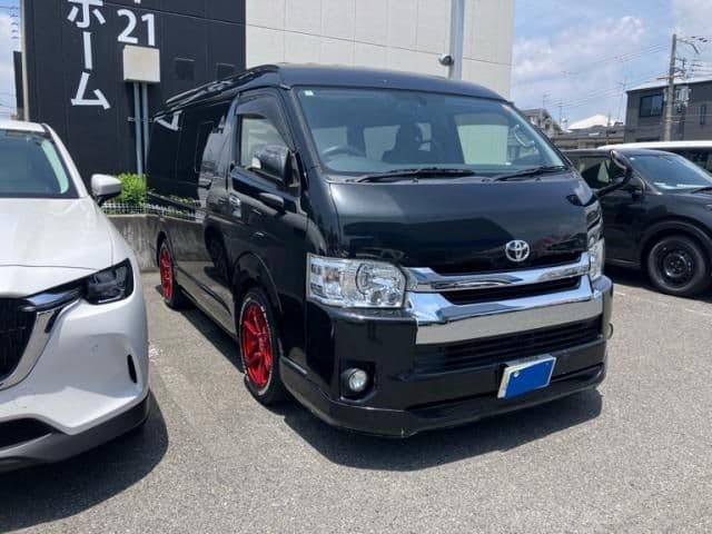 TOYOTA HIACE wagon