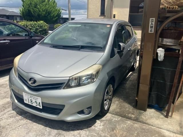 TOYOTA VITZ