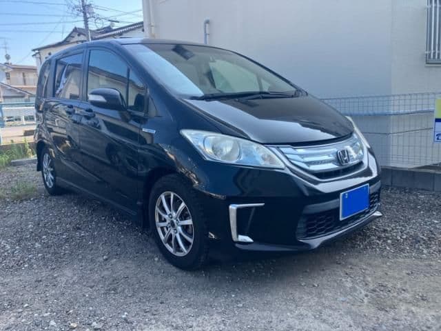 HONDA FREED HYBRID