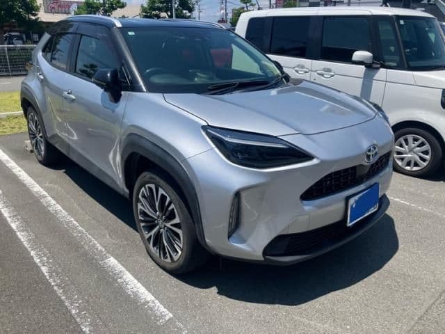 TOYOTA YARIS CROSS HYBRID