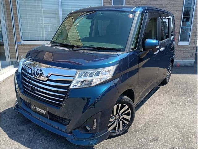 TOYOTA ROOMY 4WD