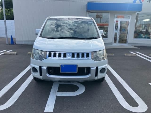 MITSUBISHI DELICA D:5 2WD