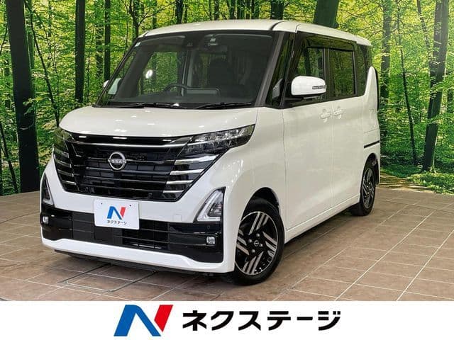 NISSAN ROOX