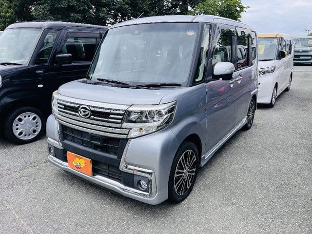 DAIHATSU TANTO CUSTOM