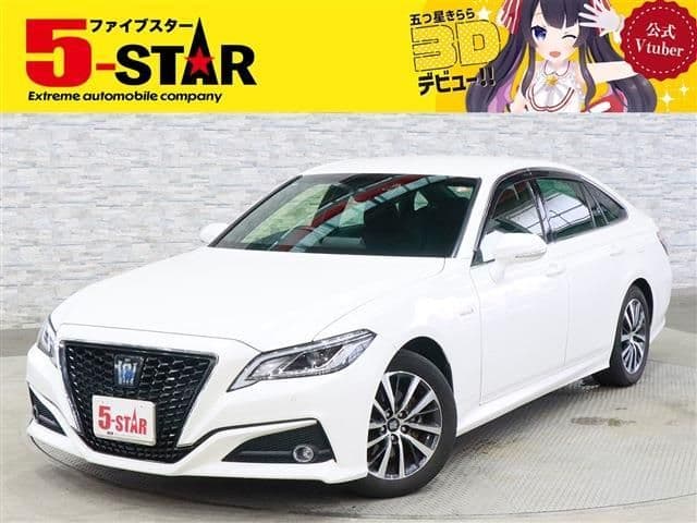 TOYOTA CROWN sedan hybrid