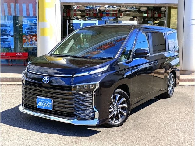 TOYOTA VOXY HYBRID