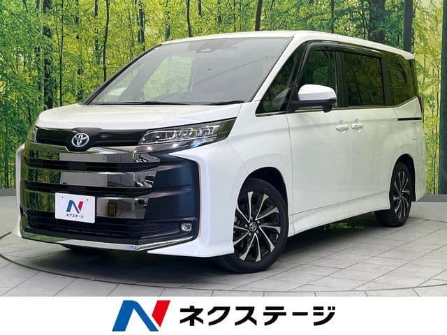 TOYOTA NOAH HYBRID
