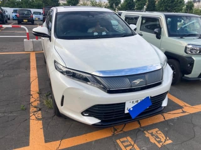 TOYOTA HARRIER 4WD