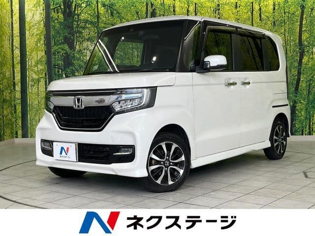 HONDA N BOX CUSTOM 4WD