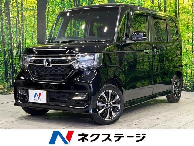 HONDA N BOX CUSTOM 4WD
