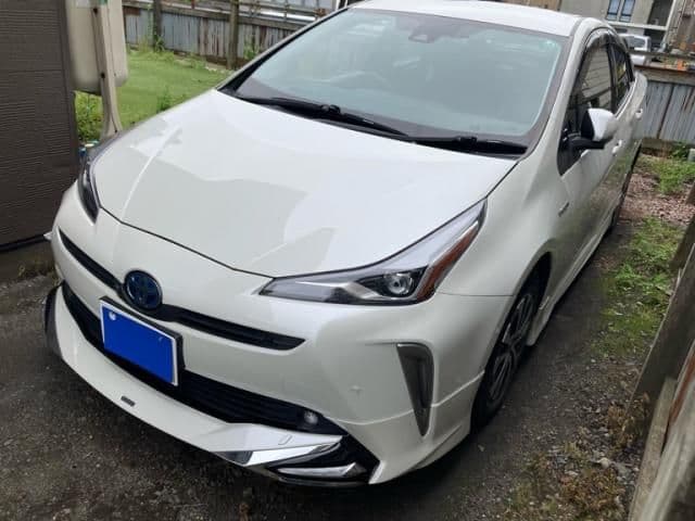 TOYOTA PRIUS 4WD
