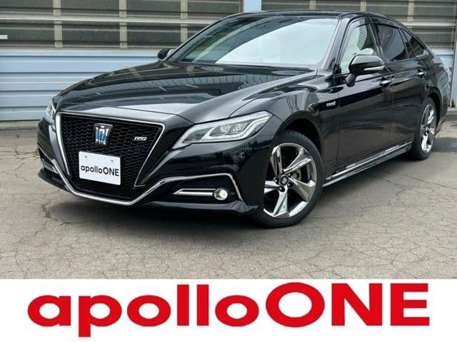 TOYOTA CROWN sedan hybrid 4WD