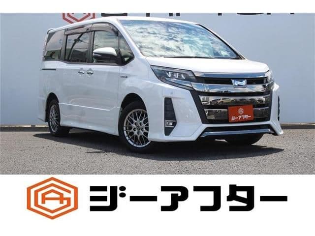 TOYOTA NOAH HYBRID