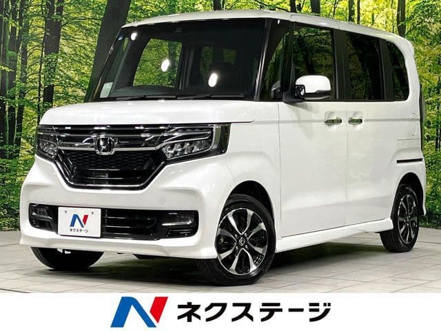HONDA N BOX CUSTOM 4WD