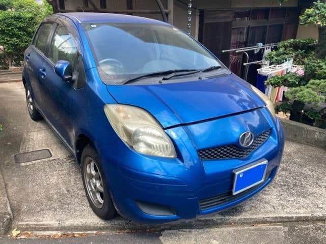 TOYOTA VITZ