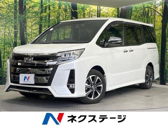 TOYOTA NOAH