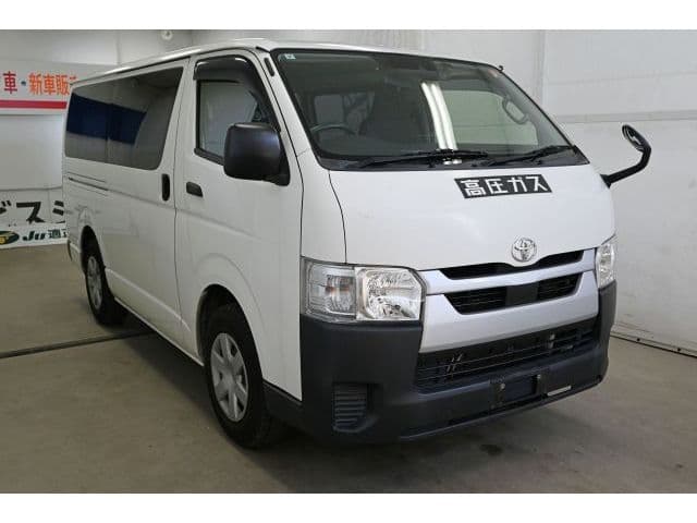 TOYOTA HIACE van 1.2t 2WD