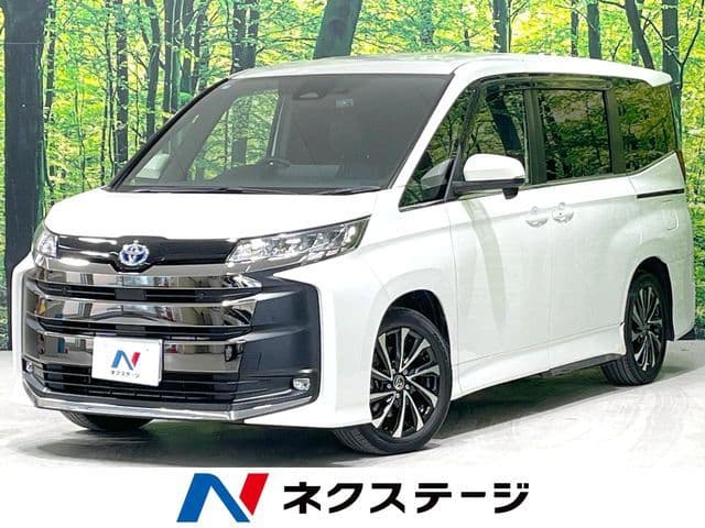 TOYOTA NOAH HYBRID