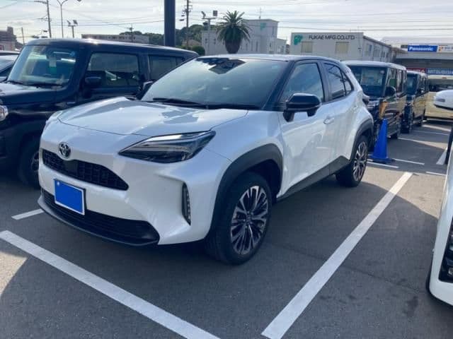 TOYOTA YARIS CROSS